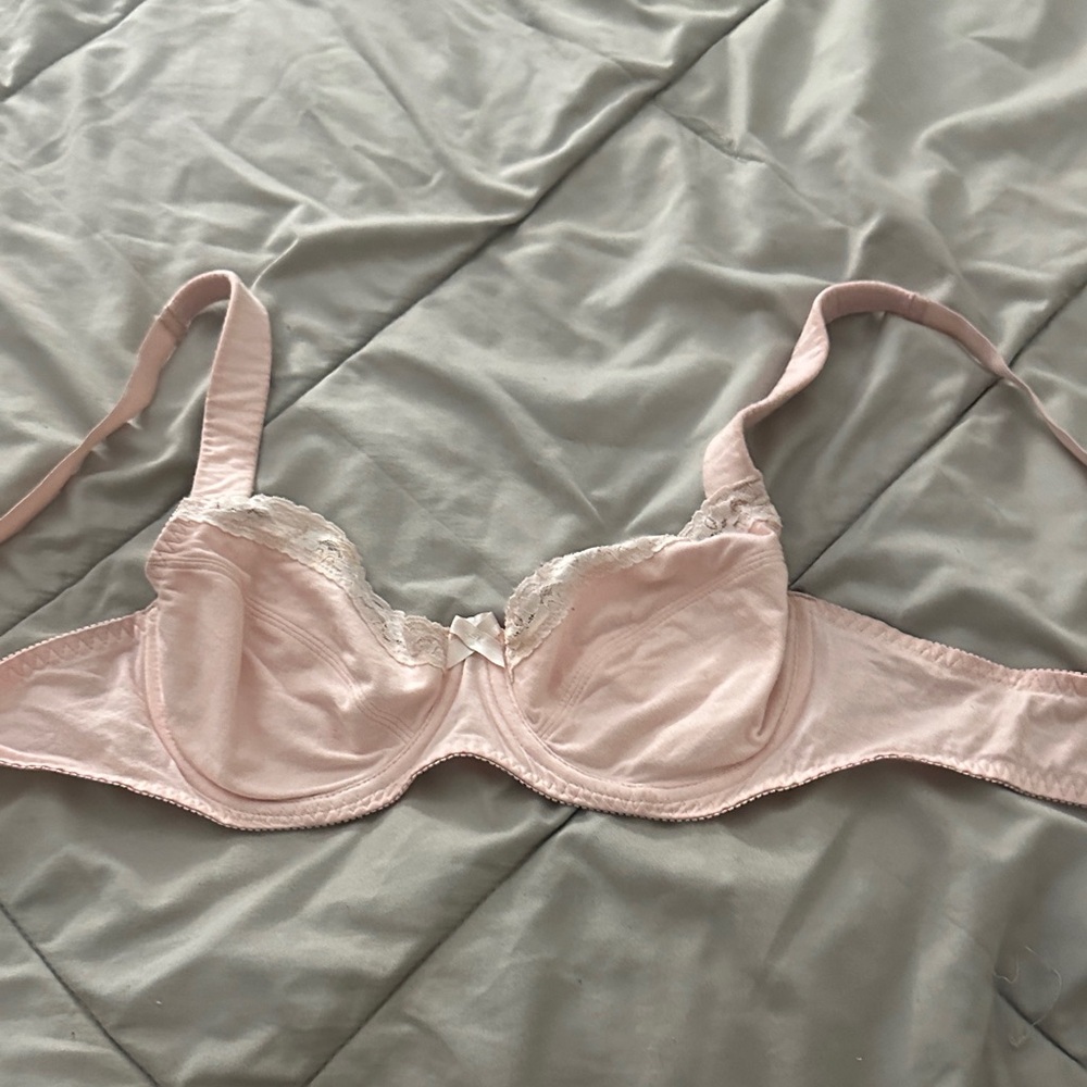 Elegant Pink Lace Trim Bra